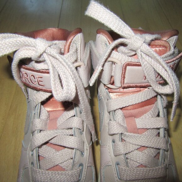 WOMEN'S NIKE AIR FORCE 1/AF1/AJ7311/SIZE 7/PINK/LACE UP! - Picture 3 of 10